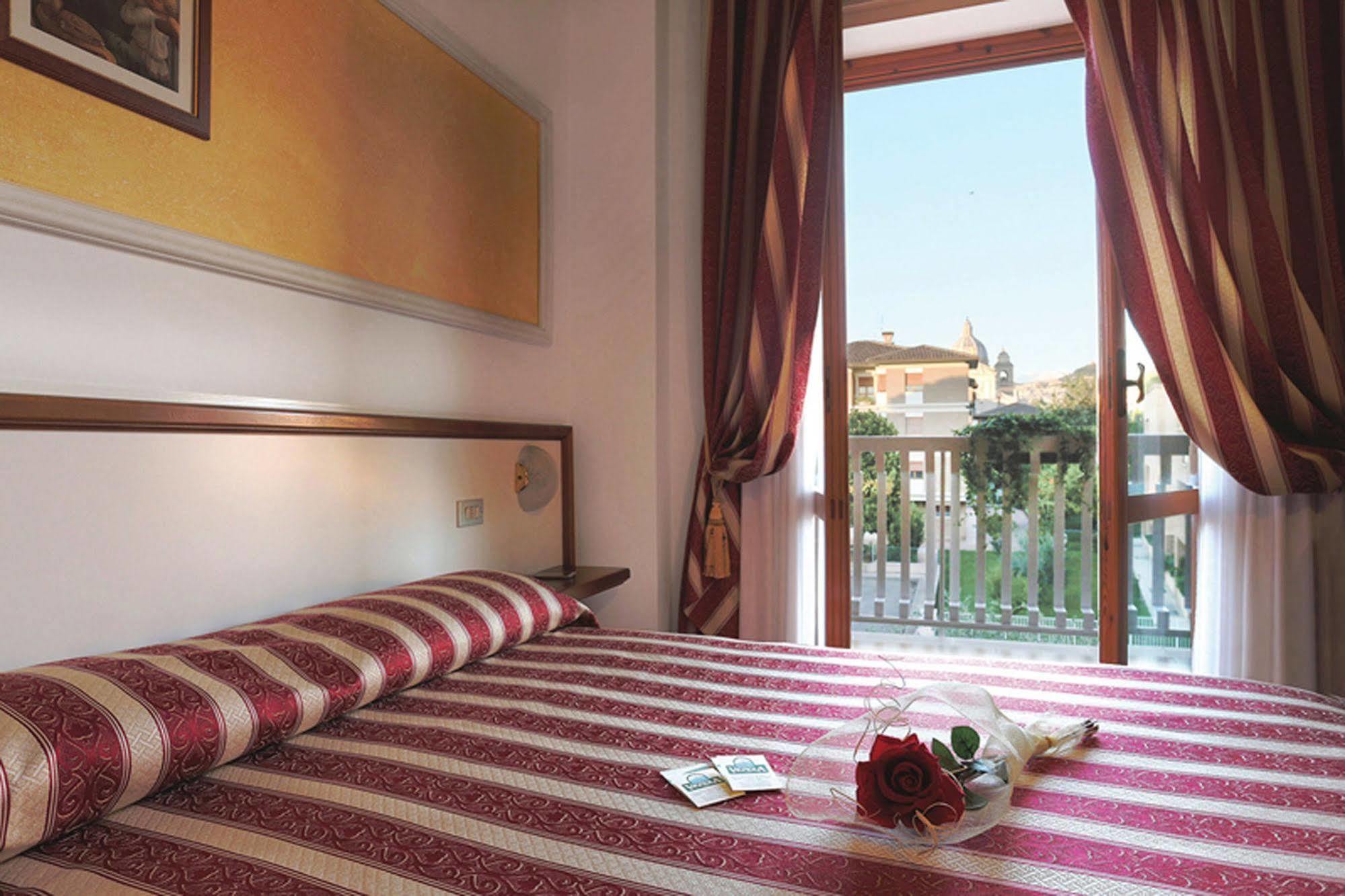 Hotel Vignola Assisi Exteriér fotografie
